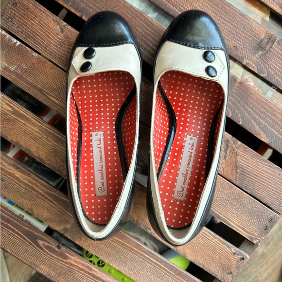 B.A.I.T. Pinup Heels - Picture 5 of 10